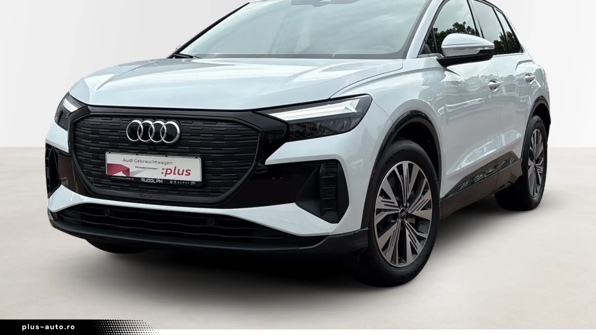 Audi Q4 40 e-tron   ADVANCED • NAVI PLUS