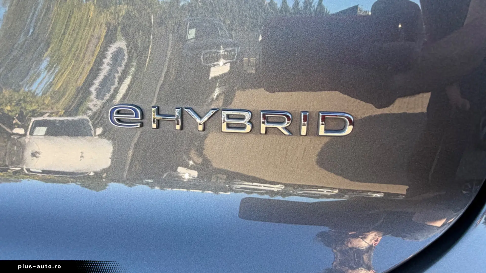 VW Touareg 3.0 V6 eHybrid 4MOTION   ELEGANCE