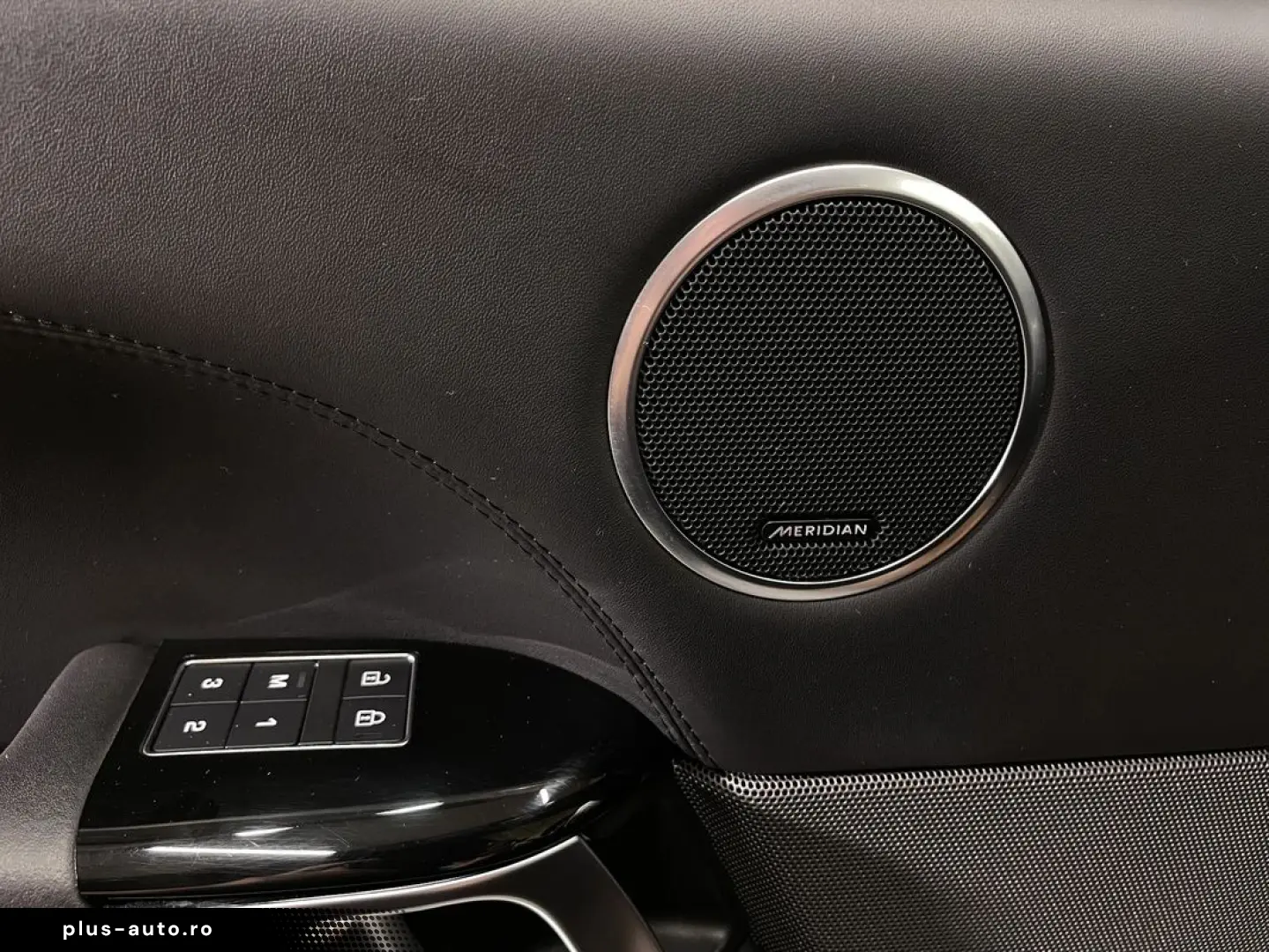 Land-Rover Range-Rover-Sport