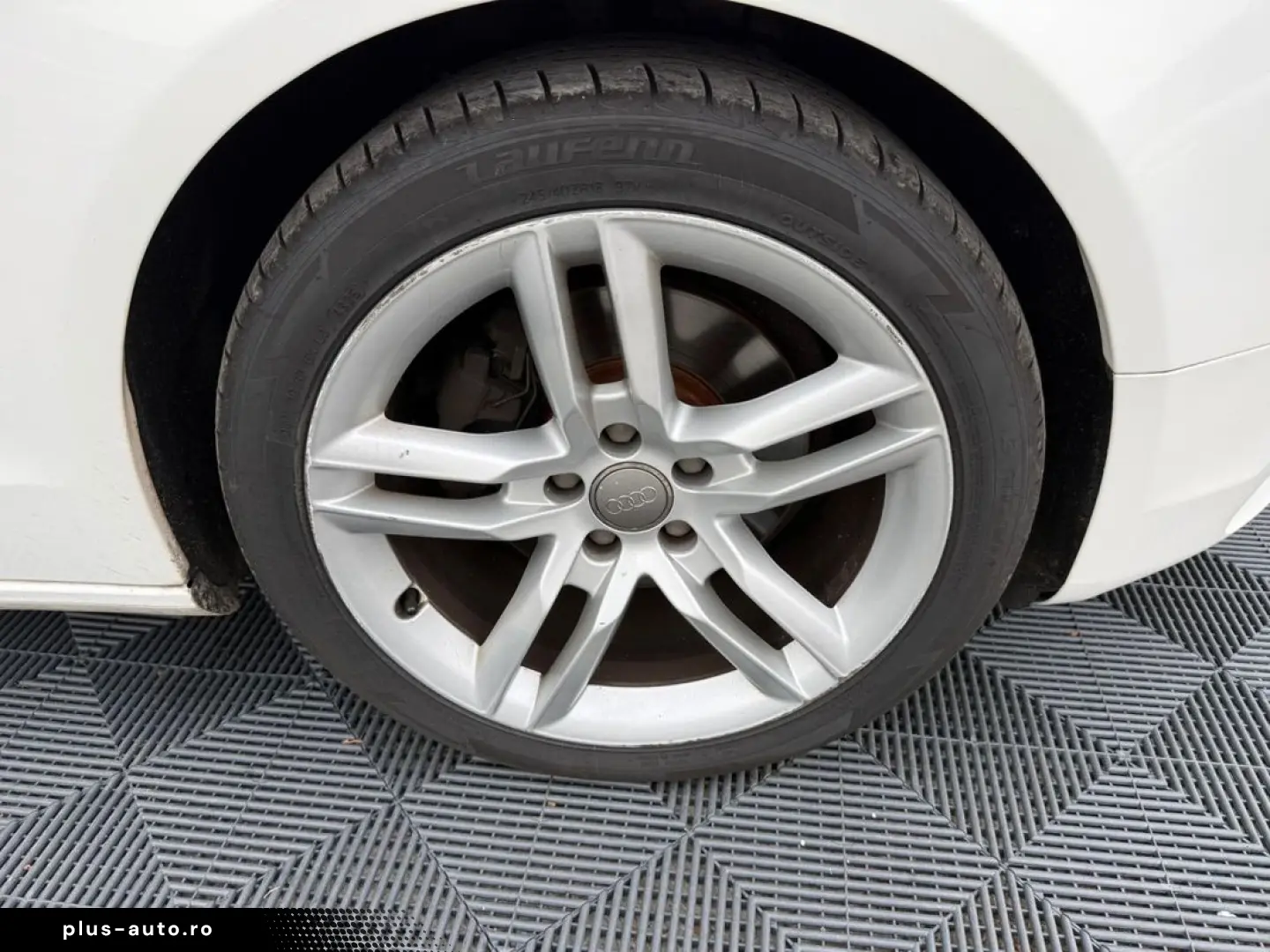 AUDI A5 2.0 TDI 143 CAI S-LINE    VINDEM IN RATE AVANS 0