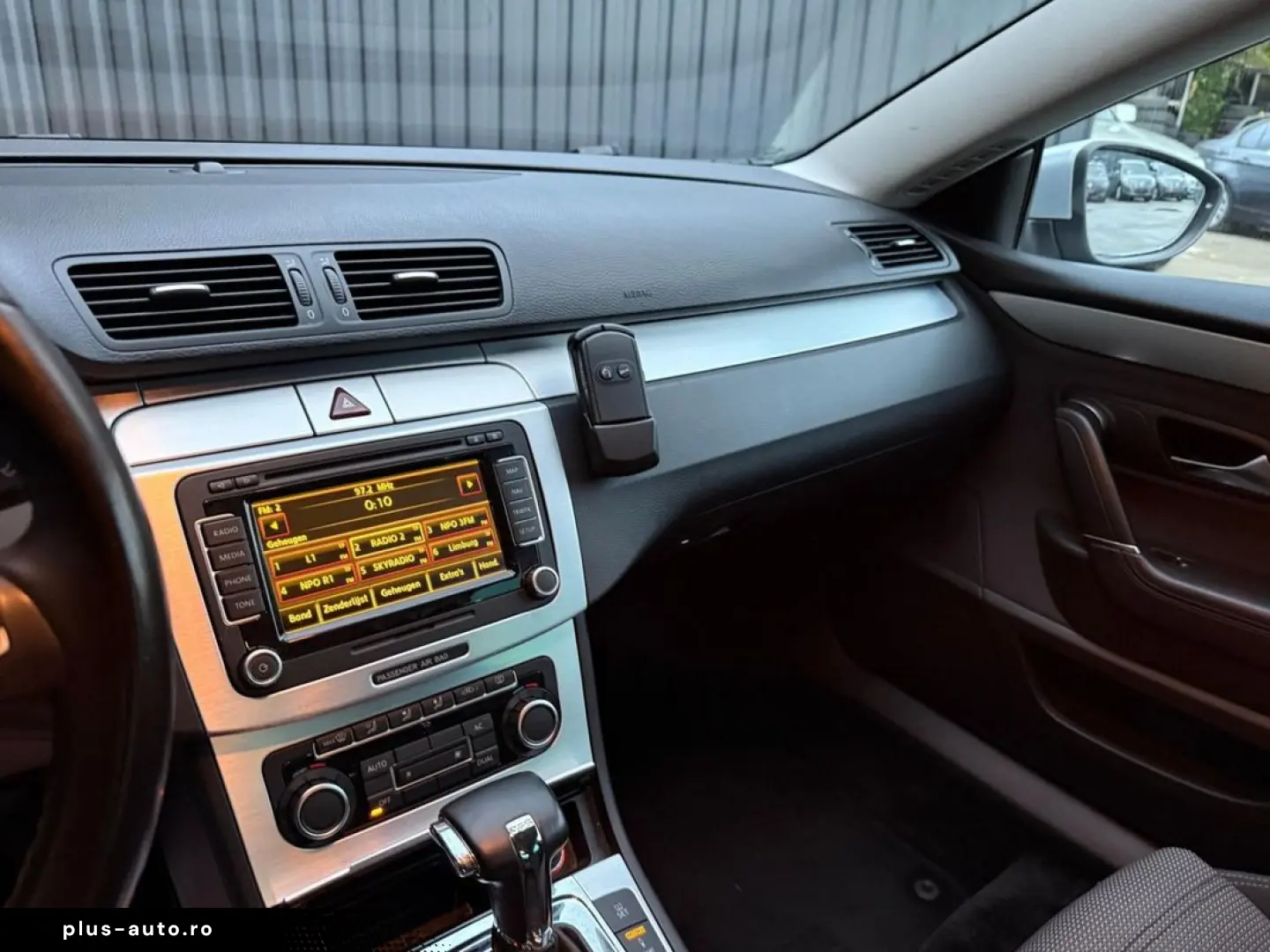 Volkswagen Passat-Cc