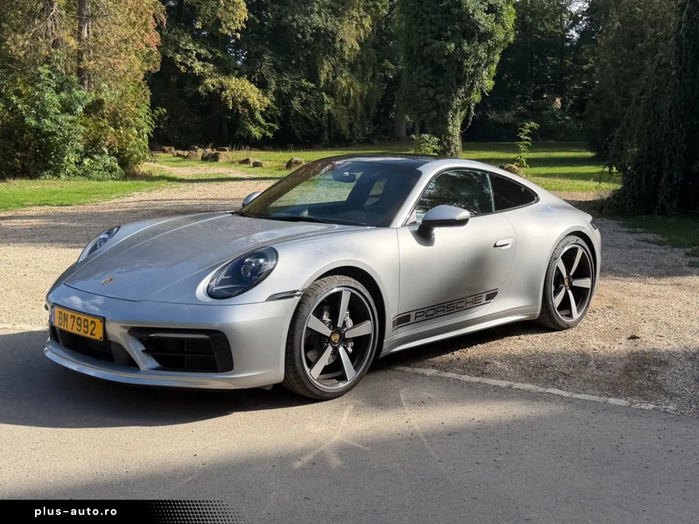 PORSCHE 992