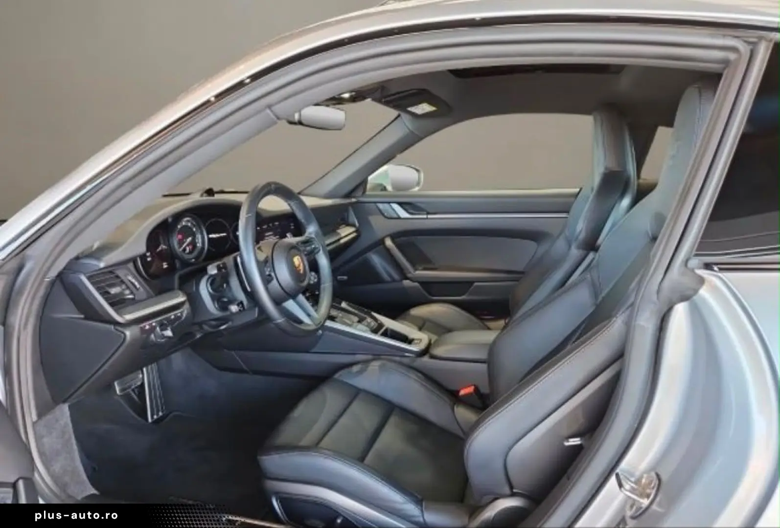 PORSCHE 992