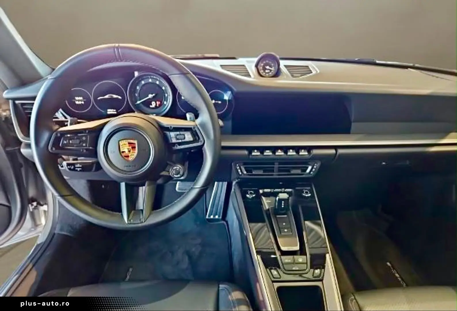 PORSCHE 992