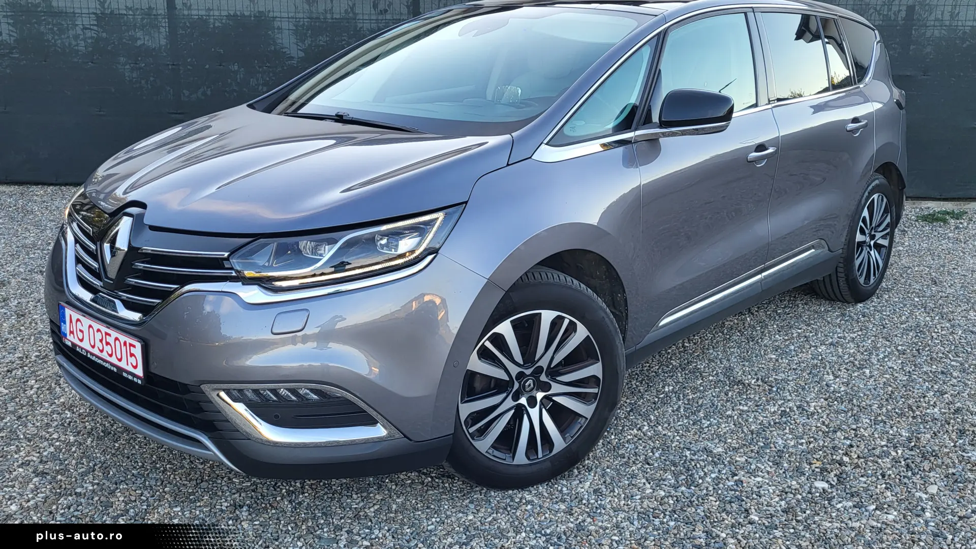 Renault Espace 1.6 dCi Energy Initiale Paris 7 Locuri