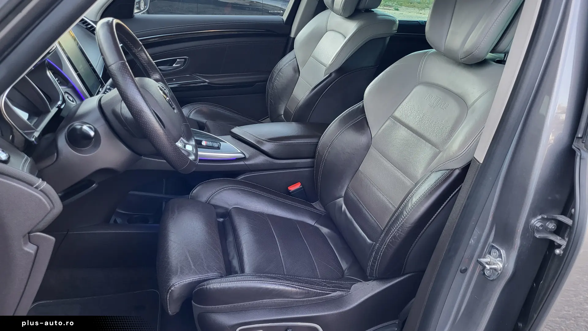 Renault Espace 1.6 dCi Energy Initiale Paris 7 Locuri