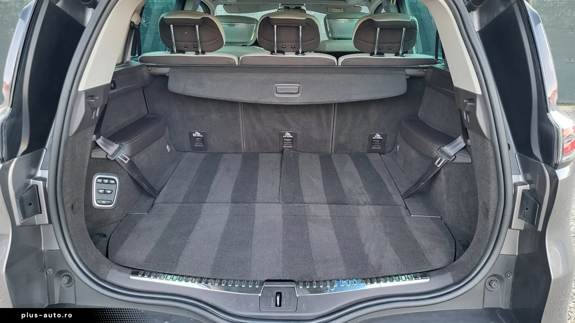 Renault Espace 1.6 dCi Energy Initiale Paris 7 Locuri