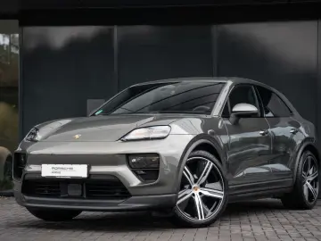 Porsche Macan 4 InnoDrive Surround-View BOSE