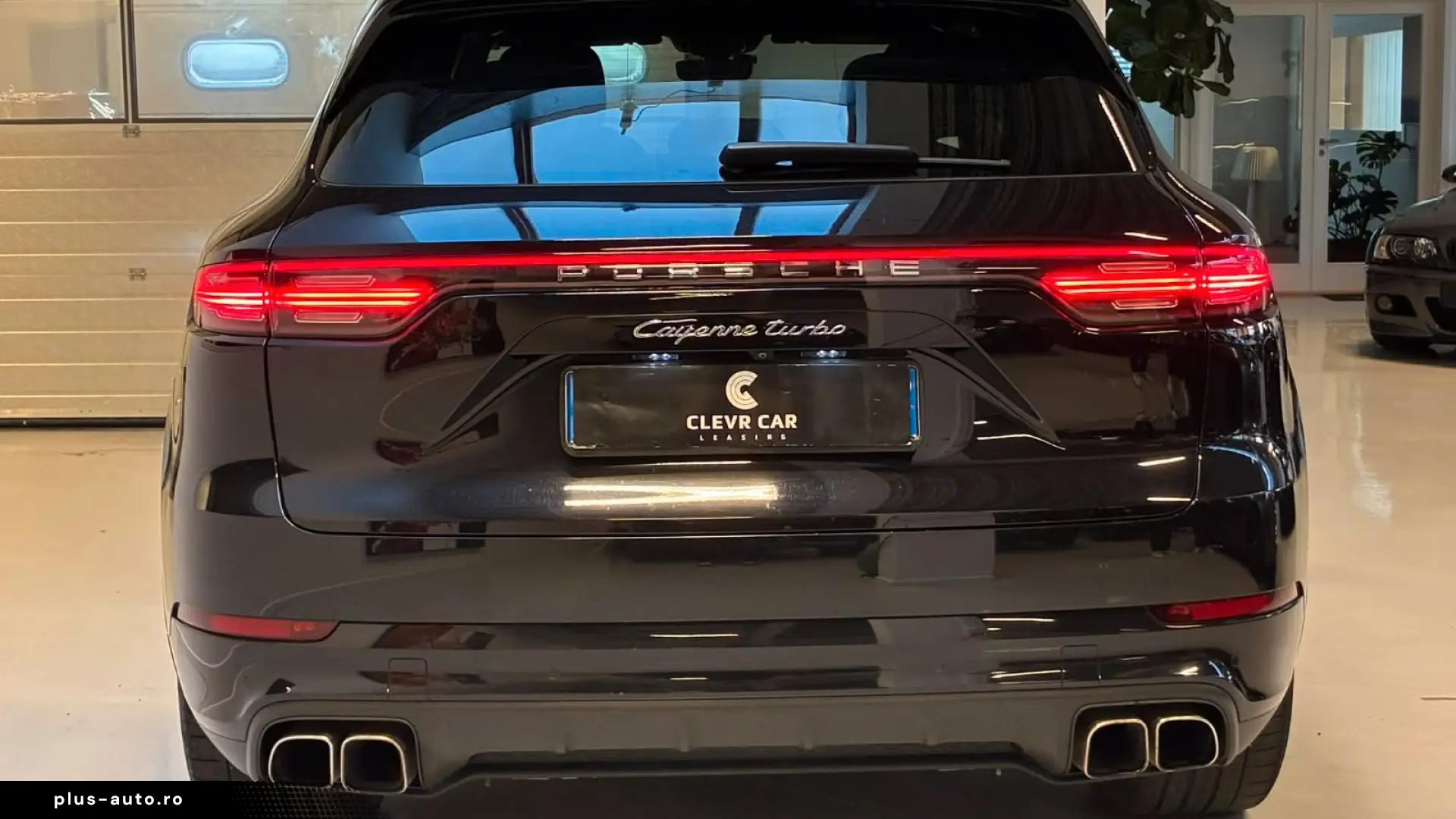 Porsche Cayenne Turbo   V8 BITURBO • SPORT CHRONO