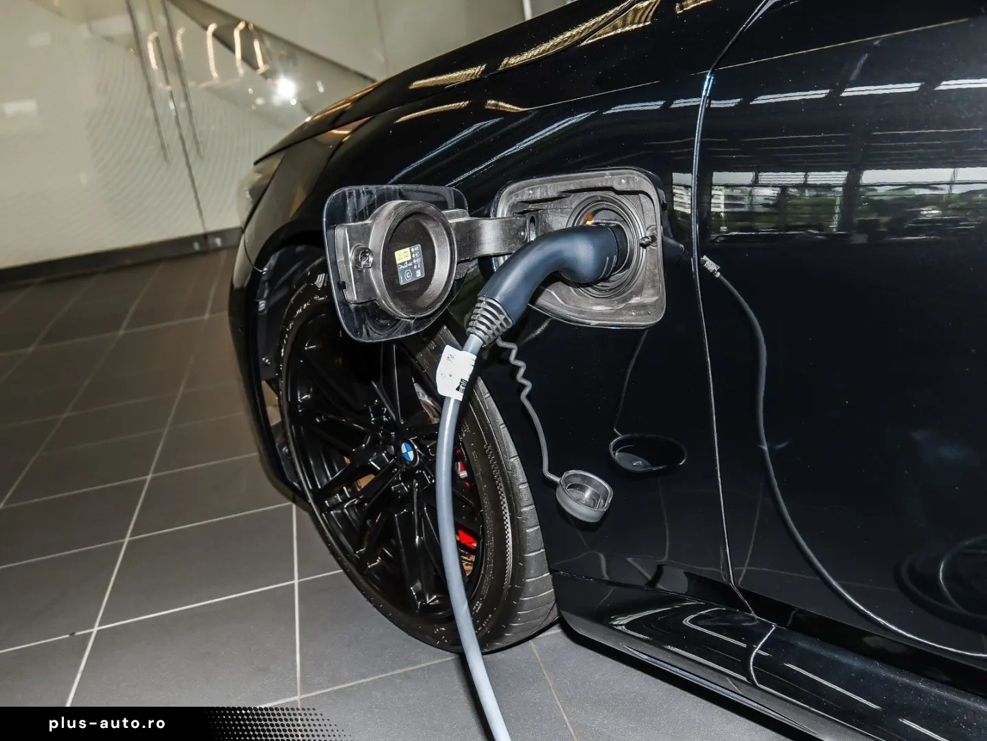 BMW M5 Limousine M Sport PANO ACC AHK 360 KAM RFK