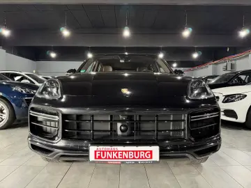 Porsche Cayenne Turbo   V8 BITURBO • PORSCHE APPROVED