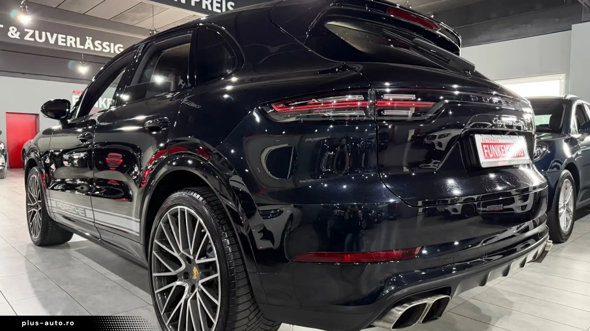 Porsche Cayenne Turbo   V8 BITURBO • PORSCHE APPROVED
