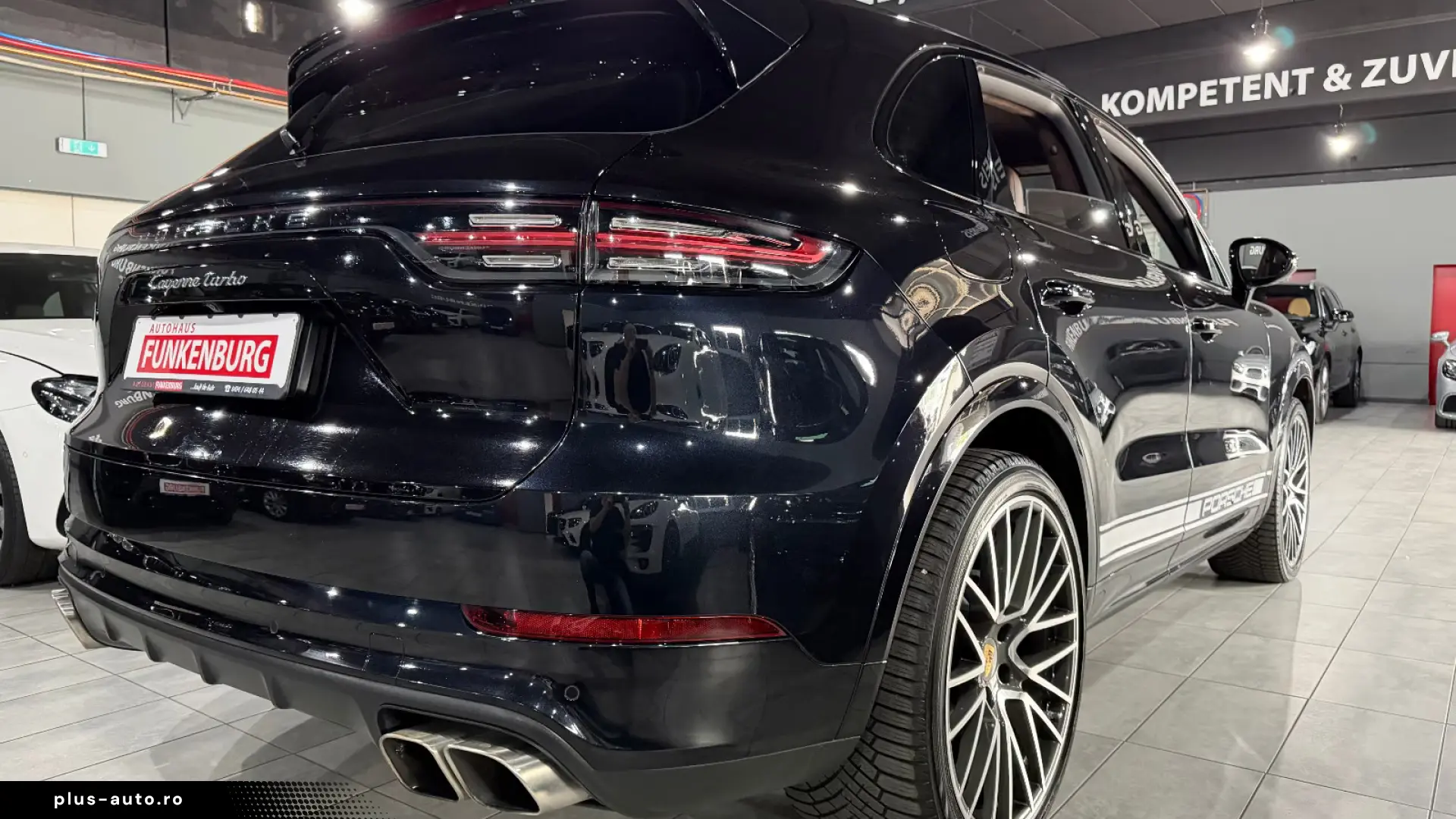 Porsche Cayenne Turbo   V8 BITURBO • PORSCHE APPROVED