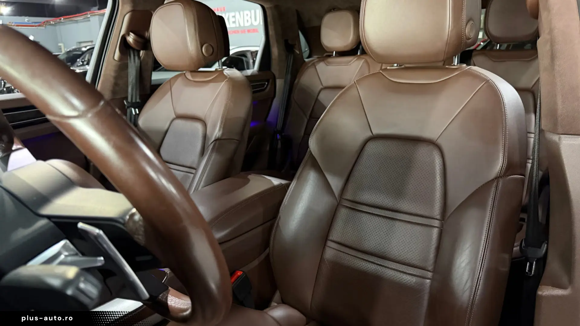 Porsche Cayenne Turbo   V8 BITURBO • PORSCHE APPROVED