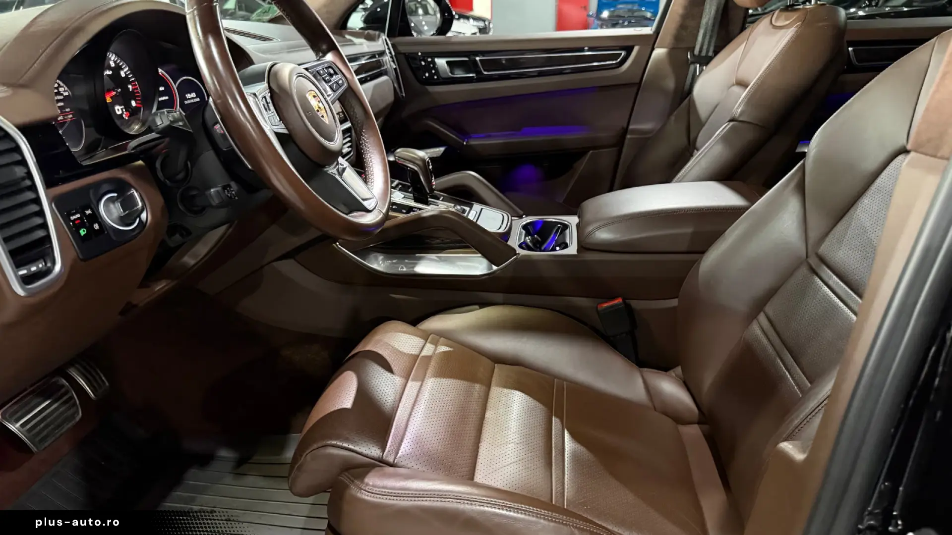 Porsche Cayenne Turbo   V8 BITURBO • PORSCHE APPROVED
