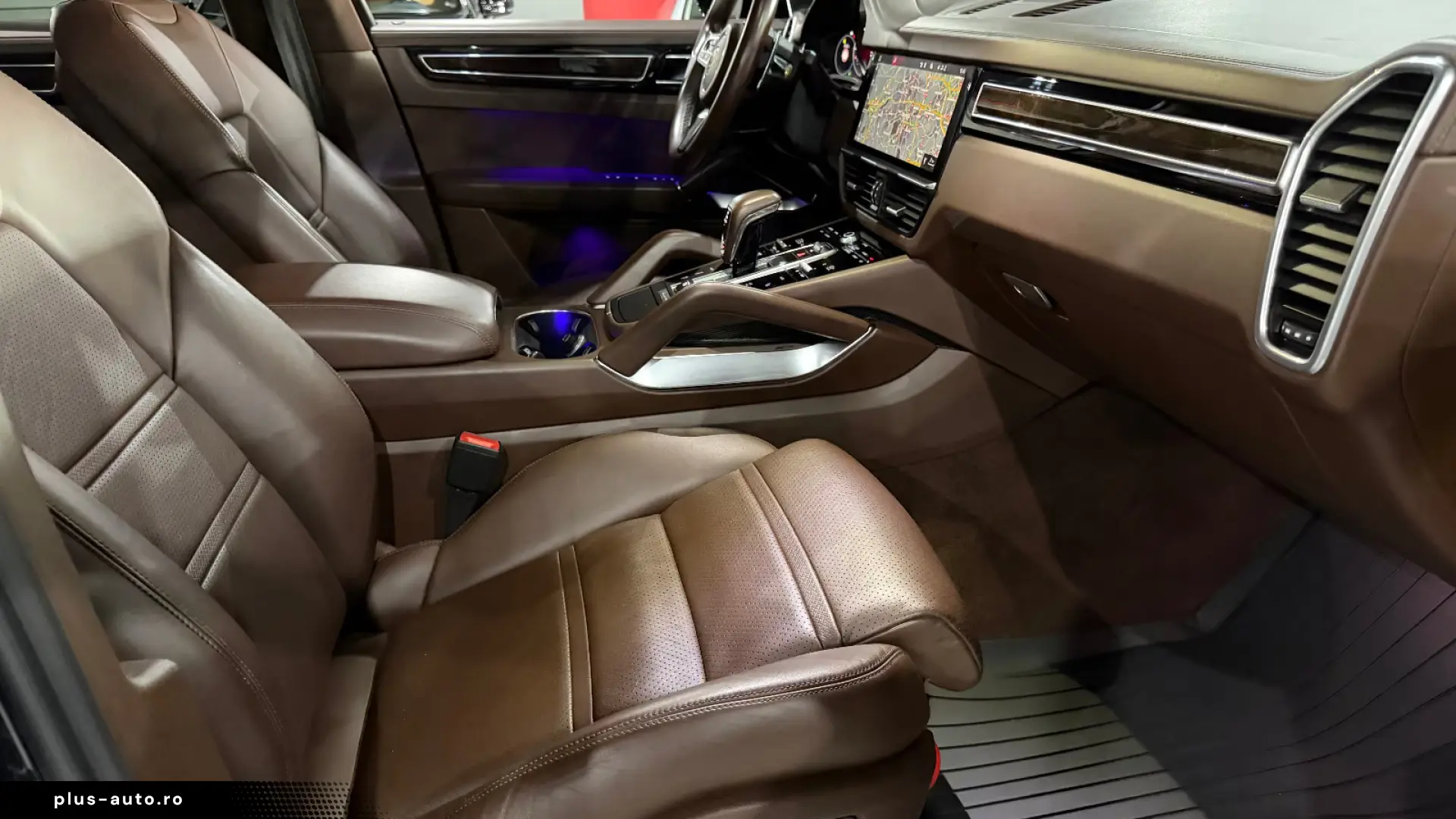 Porsche Cayenne Turbo   V8 BITURBO • PORSCHE APPROVED