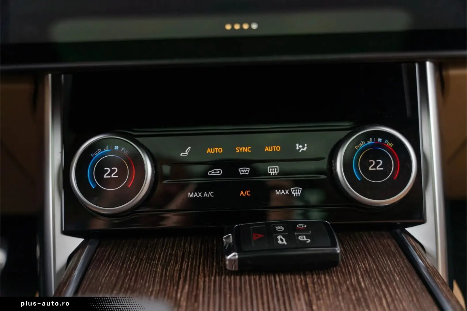 Land-Rover Range-Rover
