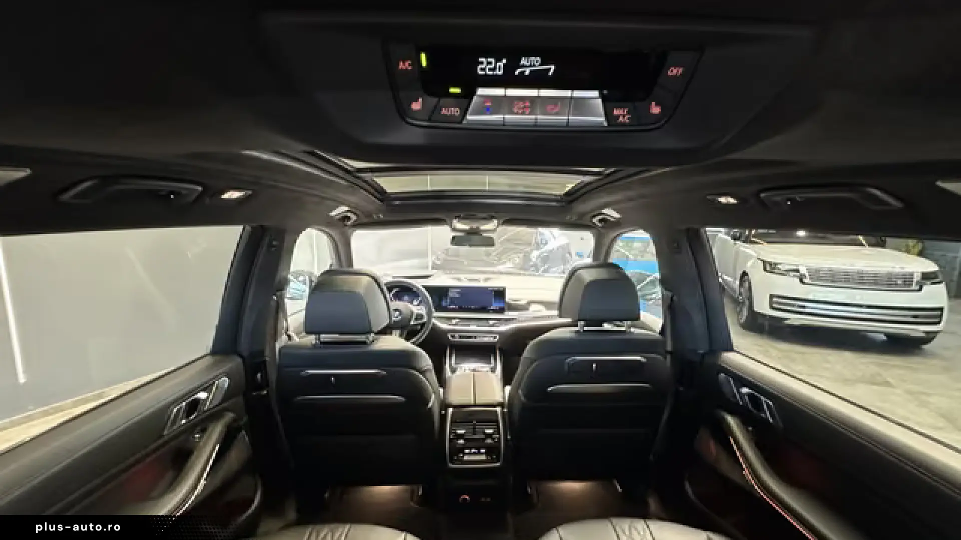 BMW X7 xDrive 40d B&W