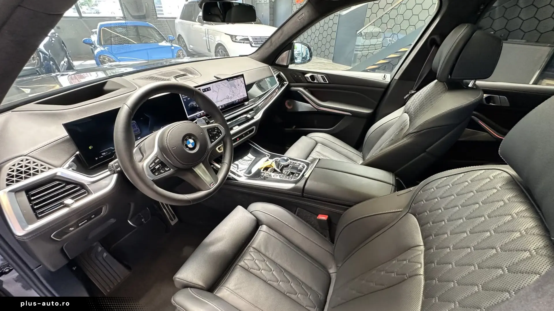 BMW X7 xDrive 40d B&W