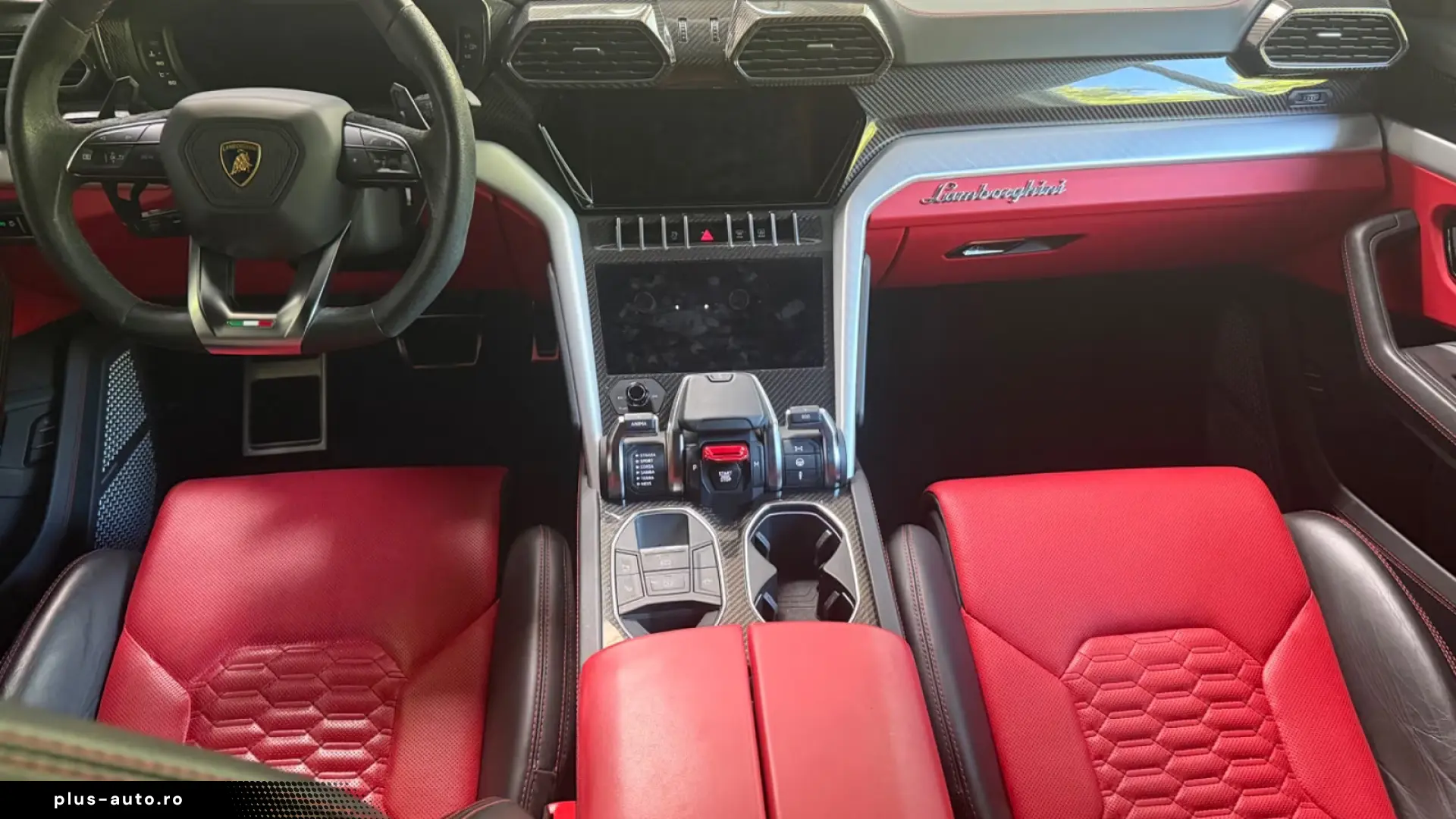 Lamborghini Urus Ponorama Head-