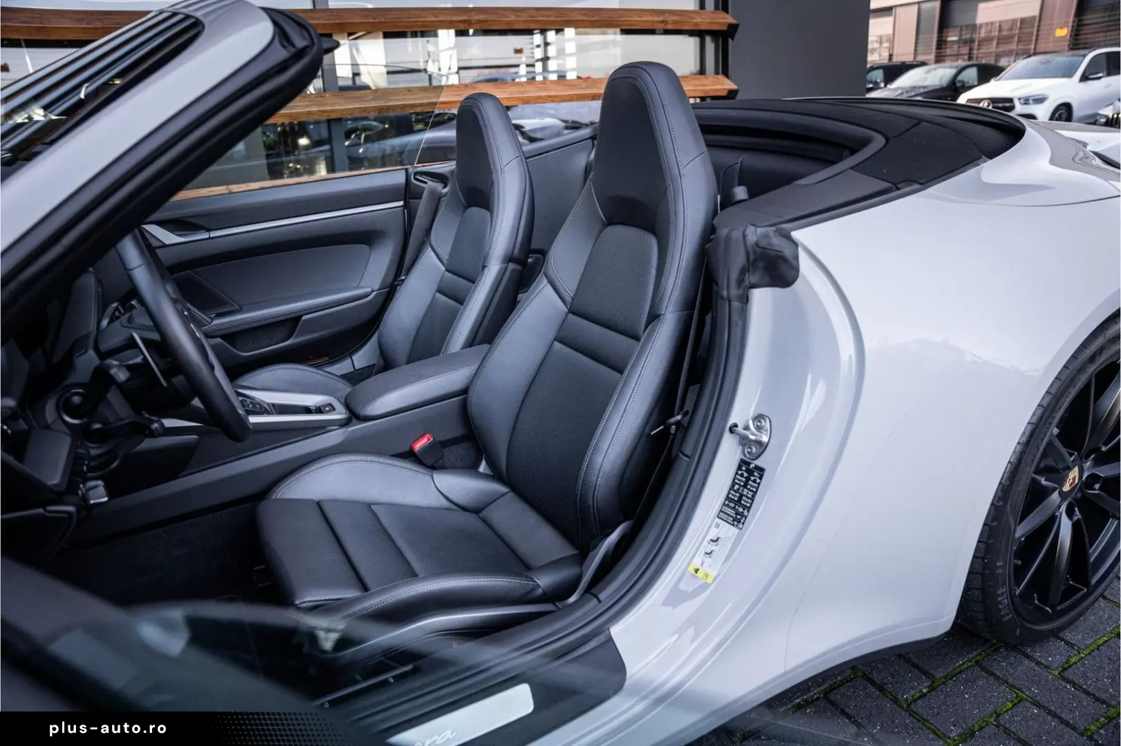 PORSCHE 992 Cabrio 3.0 Carrera - BTW   Memory   Bose   A