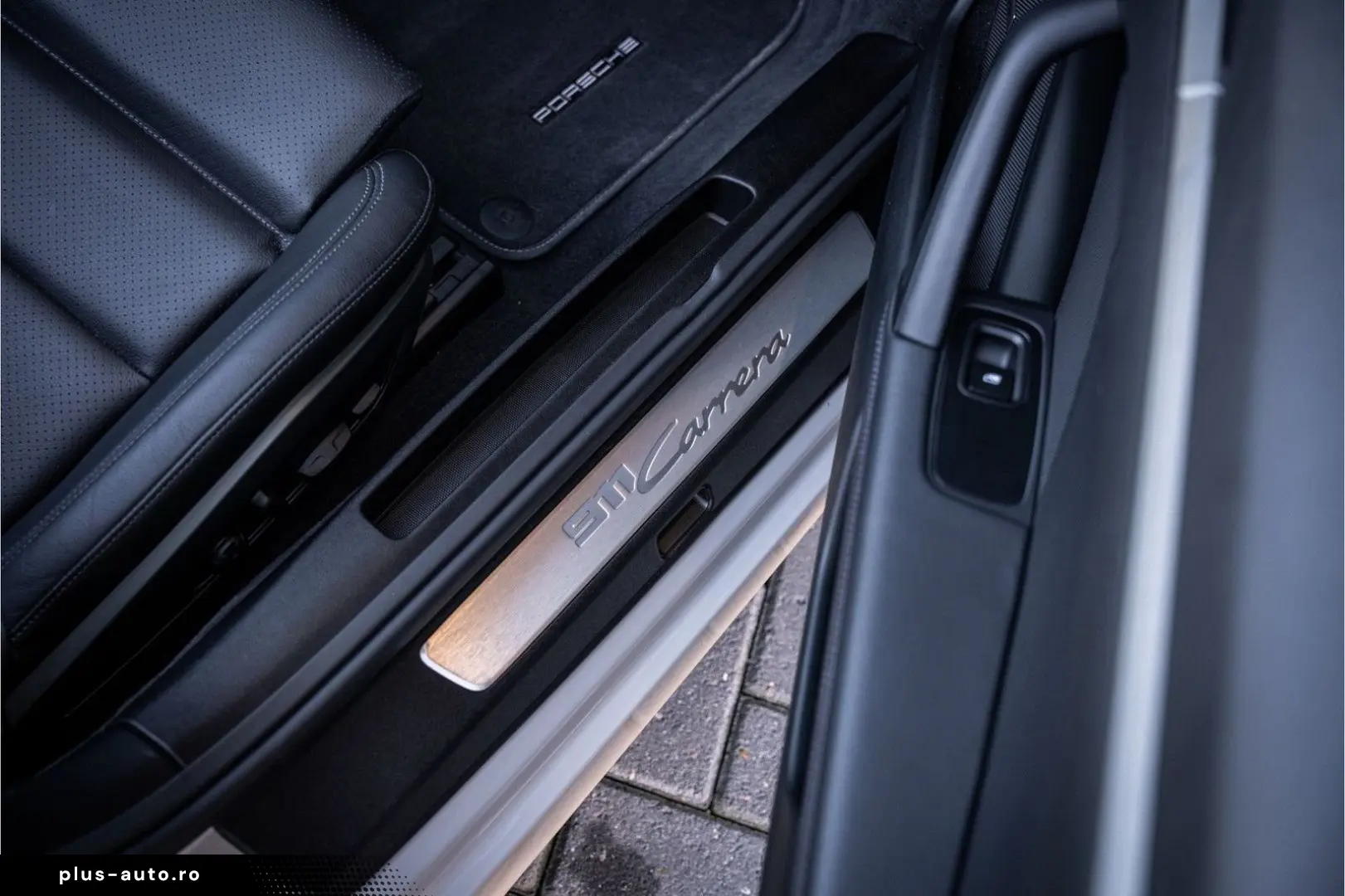 PORSCHE 992 Cabrio 3.0 Carrera - BTW   Memory   Bose   A