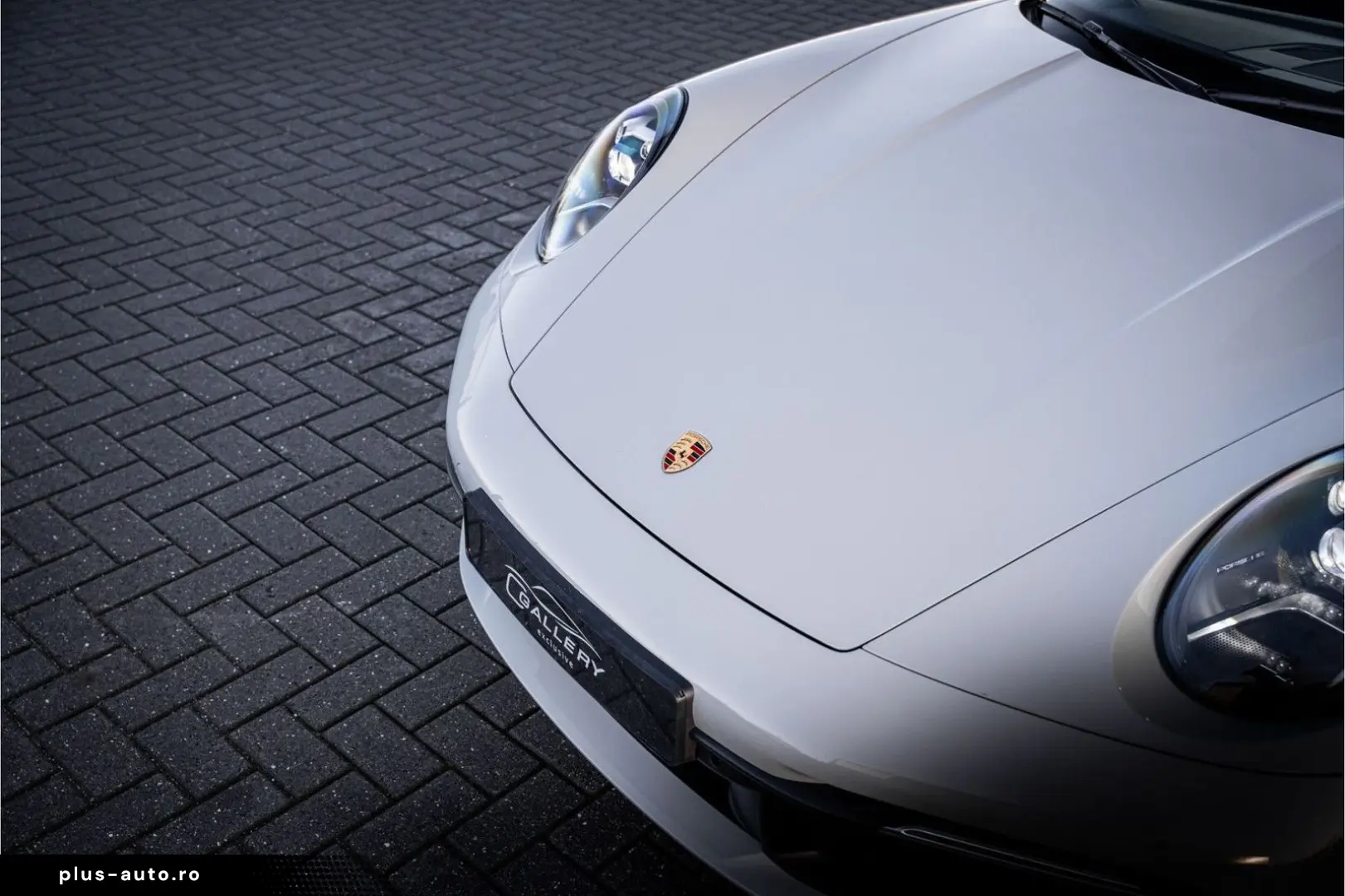 PORSCHE 992 Cabrio 3.0 Carrera - BTW   Memory   Bose   A
