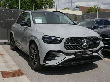 MERCEDES-BENZ GLE 300 d 4M AMG MultiBeam LED Night AHK PANO