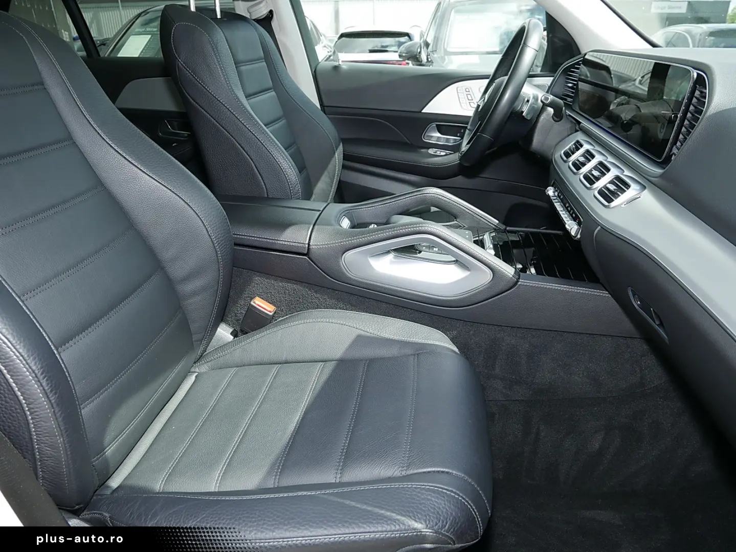 MERCEDES-BENZ GLE 300 d 4M AMG MultiBeam LED Night AHK PANO