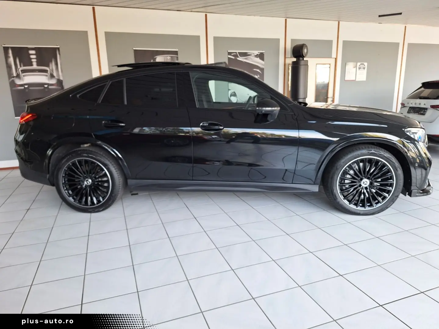 MERCEDES-BENZ GLC 450d 4M AMG Pano HeadUp Standh BiColor AHK