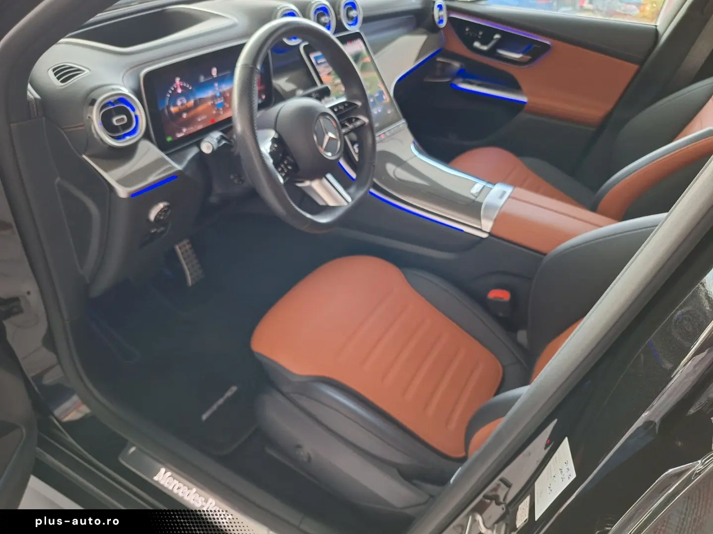 MERCEDES-BENZ GLC 450d 4M AMG Pano HeadUp Standh BiColor AHK