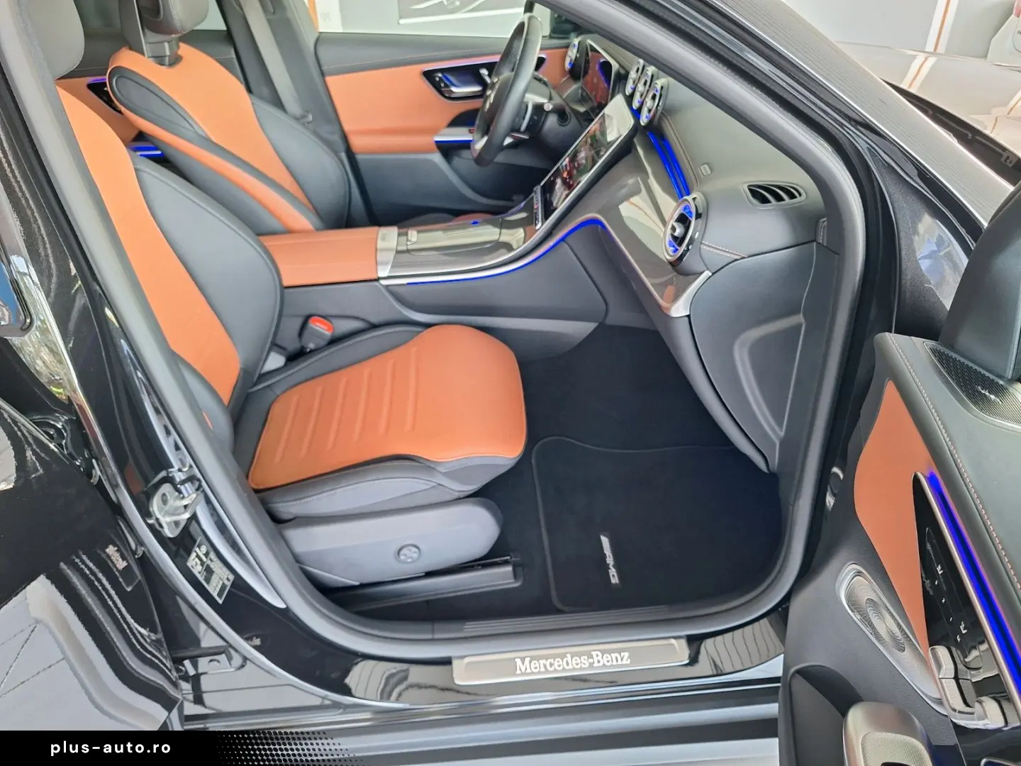 MERCEDES-BENZ GLC 450d 4M AMG Pano HeadUp Standh BiColor AHK