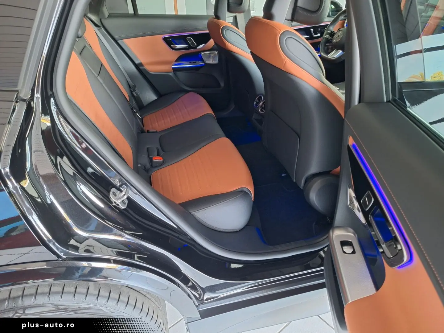 MERCEDES-BENZ GLC 450d 4M AMG Pano HeadUp Standh BiColor AHK