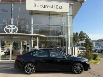 Toyota Camry 4usi limuzina 2026 2.5 Hybrid  Luxury CVT