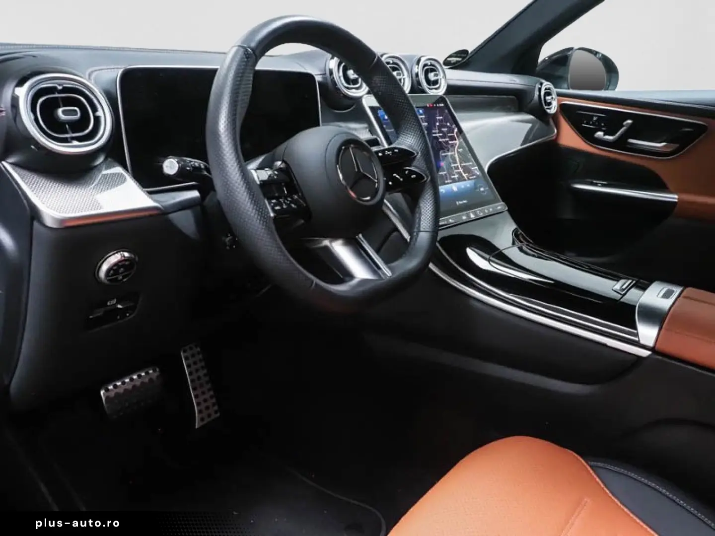 MERCEDES-BENZ GLC 300 4M AMG DistrVorb Pano AHK Kame&hellip;