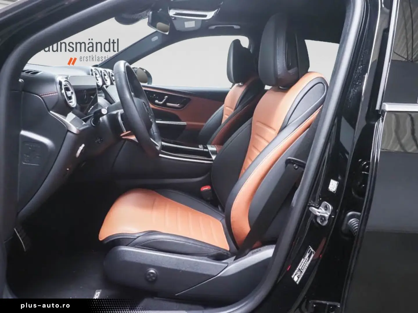 MERCEDES-BENZ GLC 300 4M AMG DistrVorb Pano AHK Kame&hellip;