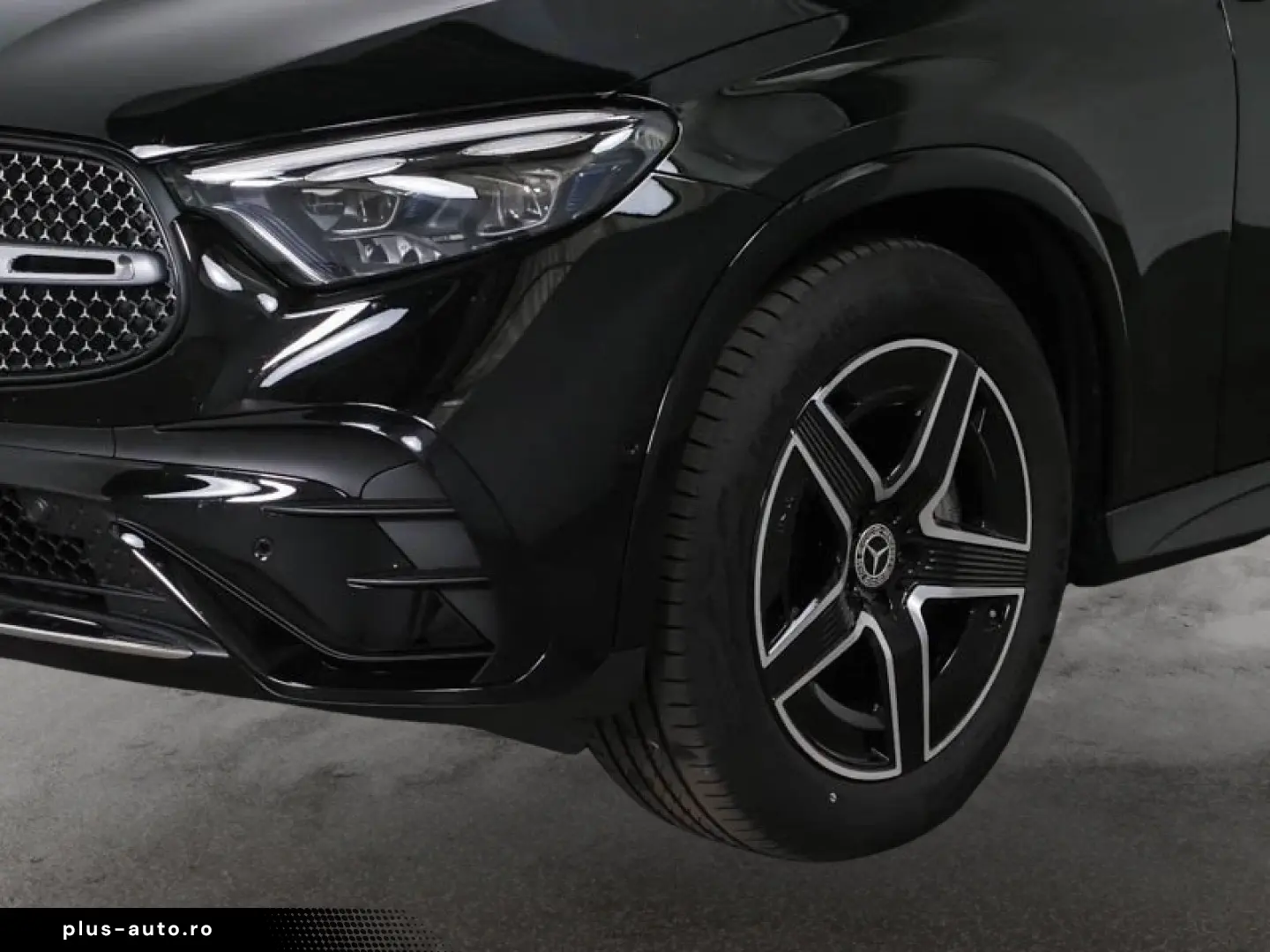 MERCEDES-BENZ GLC 300 4M AMG DistrVorb Pano AHK Kame&hellip;