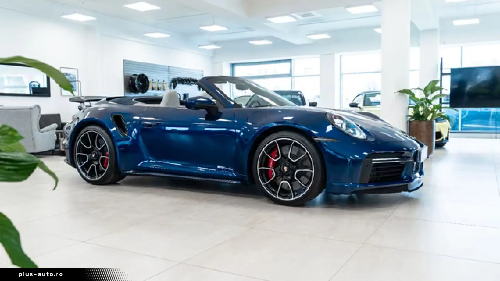 Porsche 992 .1 Turbo Cabriolet - 1. Hand