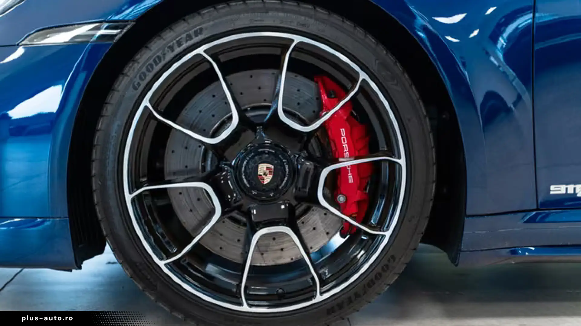 Porsche 992 .1 Turbo Cabriolet - 1. Hand