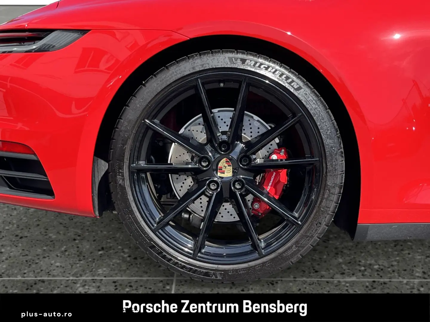 PORSCHE 911 Carrera 4S