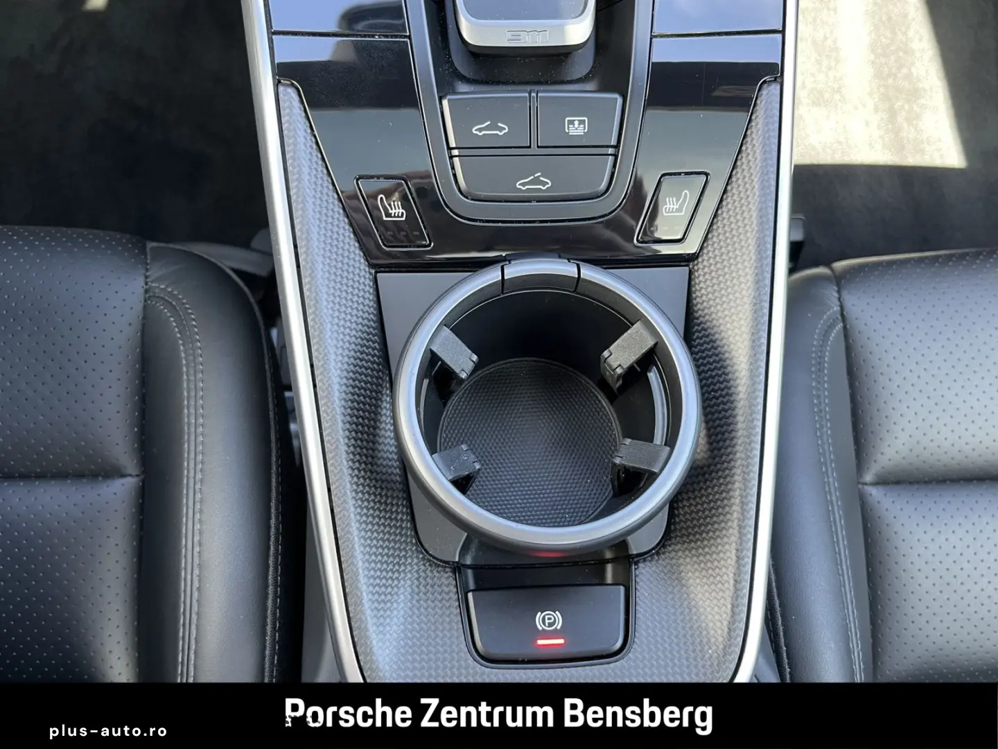 PORSCHE 911 Carrera 4S