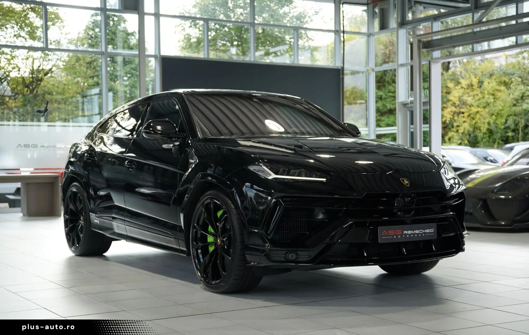 LAMBORGHINI Urus S