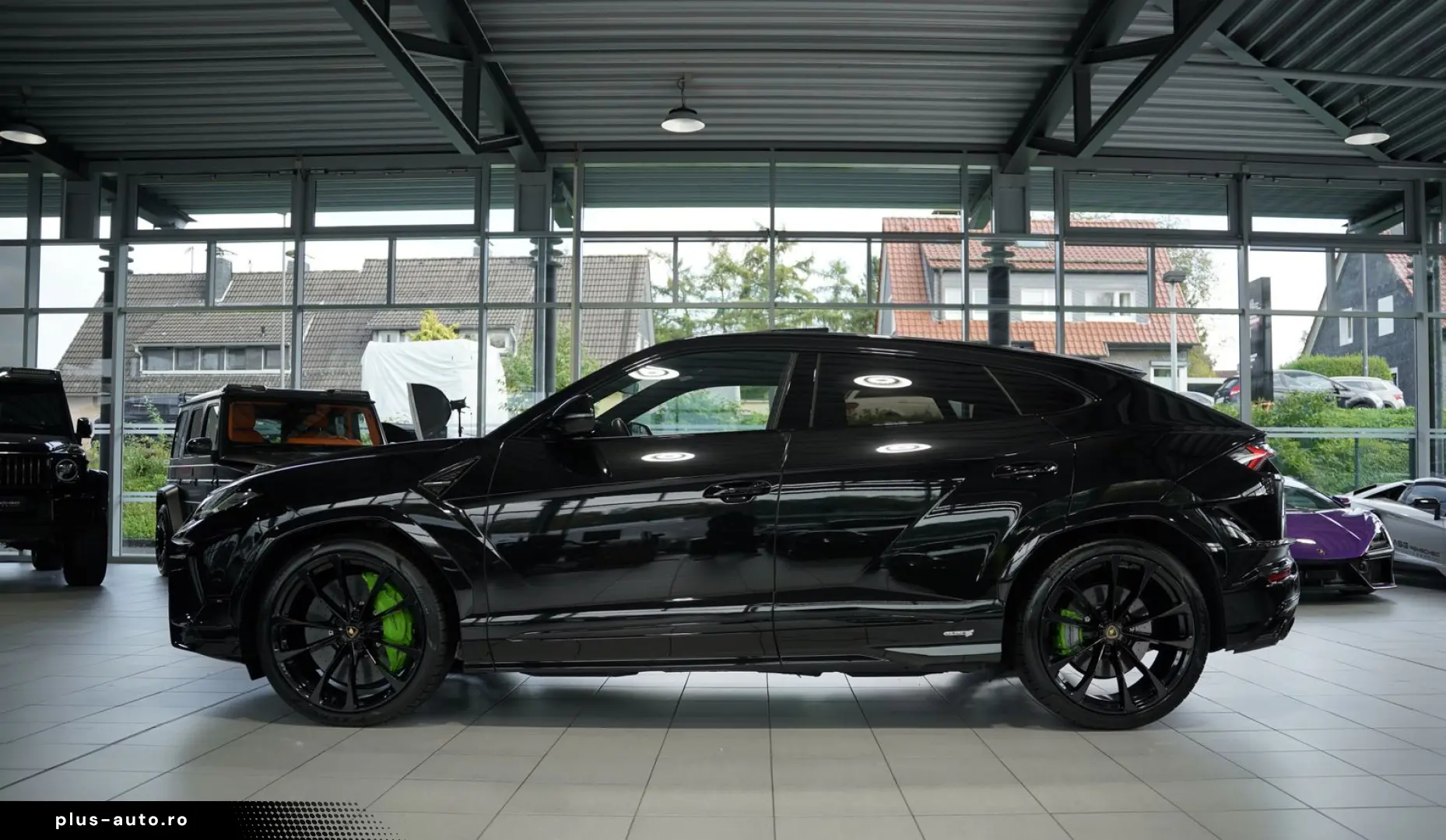 LAMBORGHINI Urus S