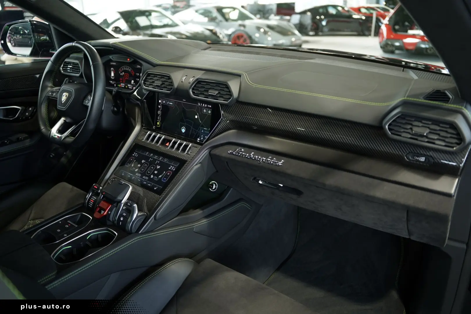 LAMBORGHINI Urus S