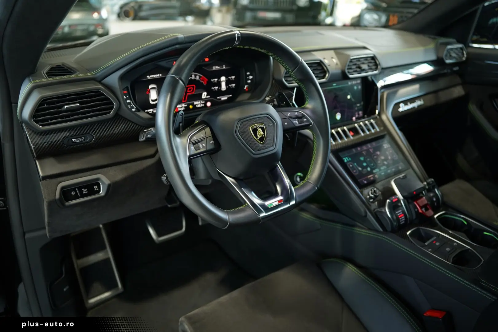 LAMBORGHINI Urus S
