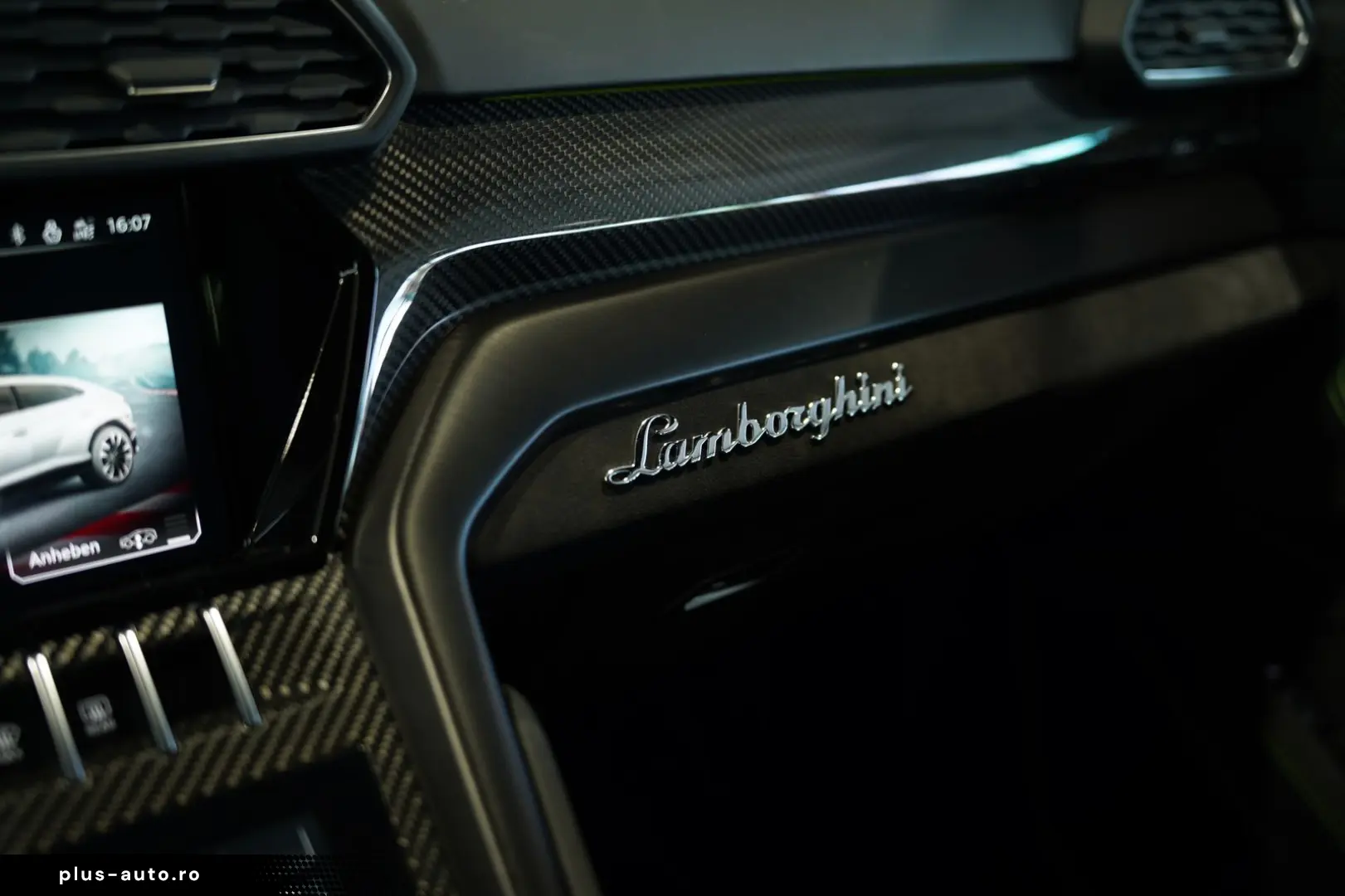 LAMBORGHINI Urus S