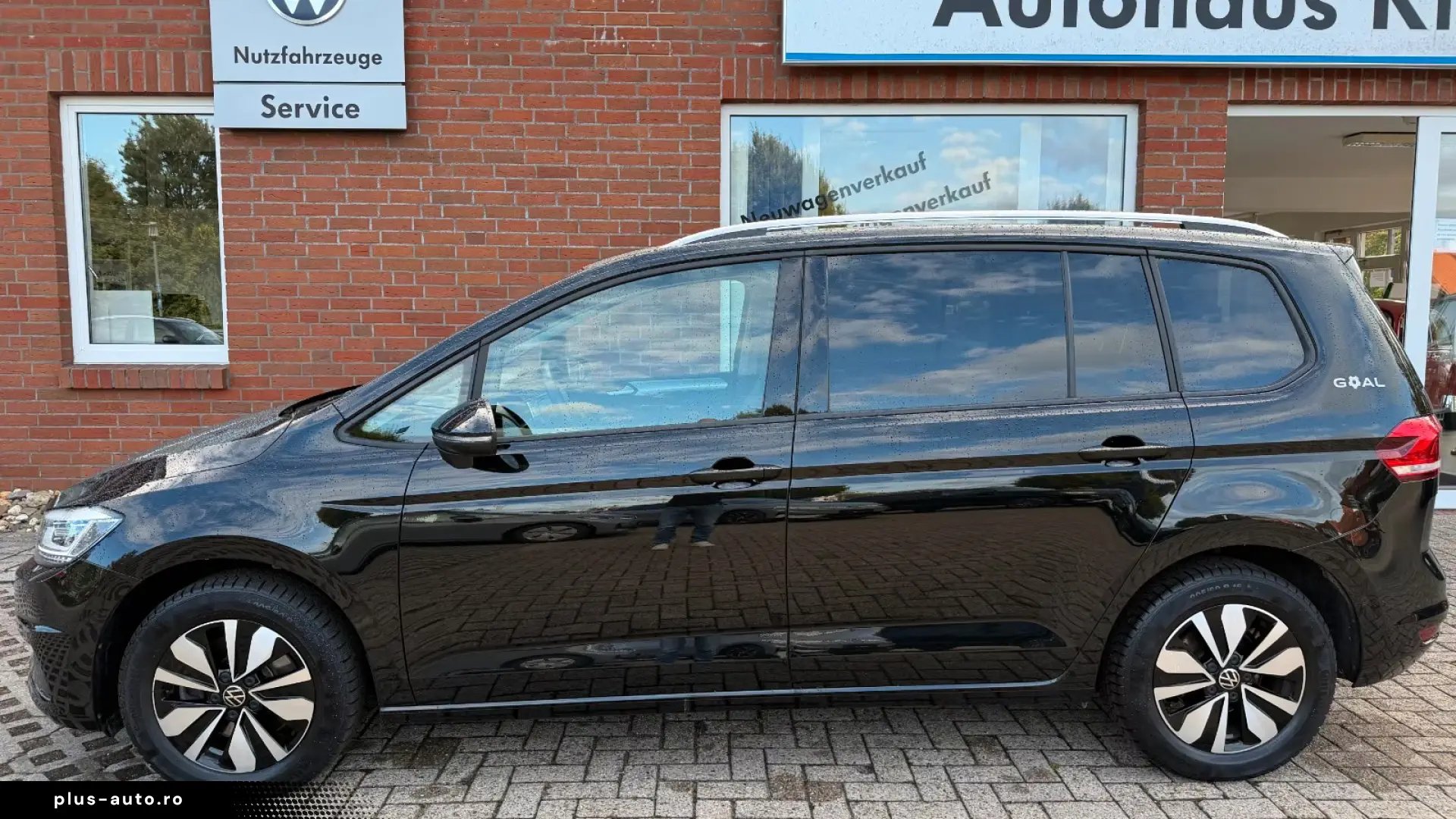 Volkswagen Touran GOAL 1.5 TSI DSG –