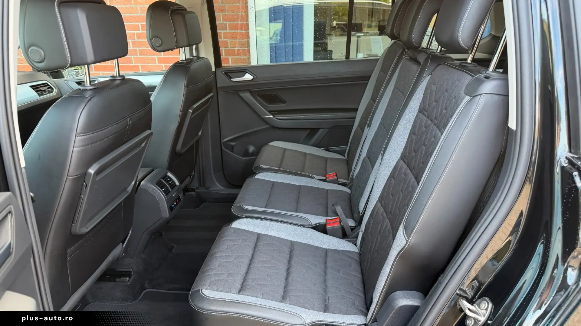 Volkswagen Touran GOAL 1.5 TSI DSG –