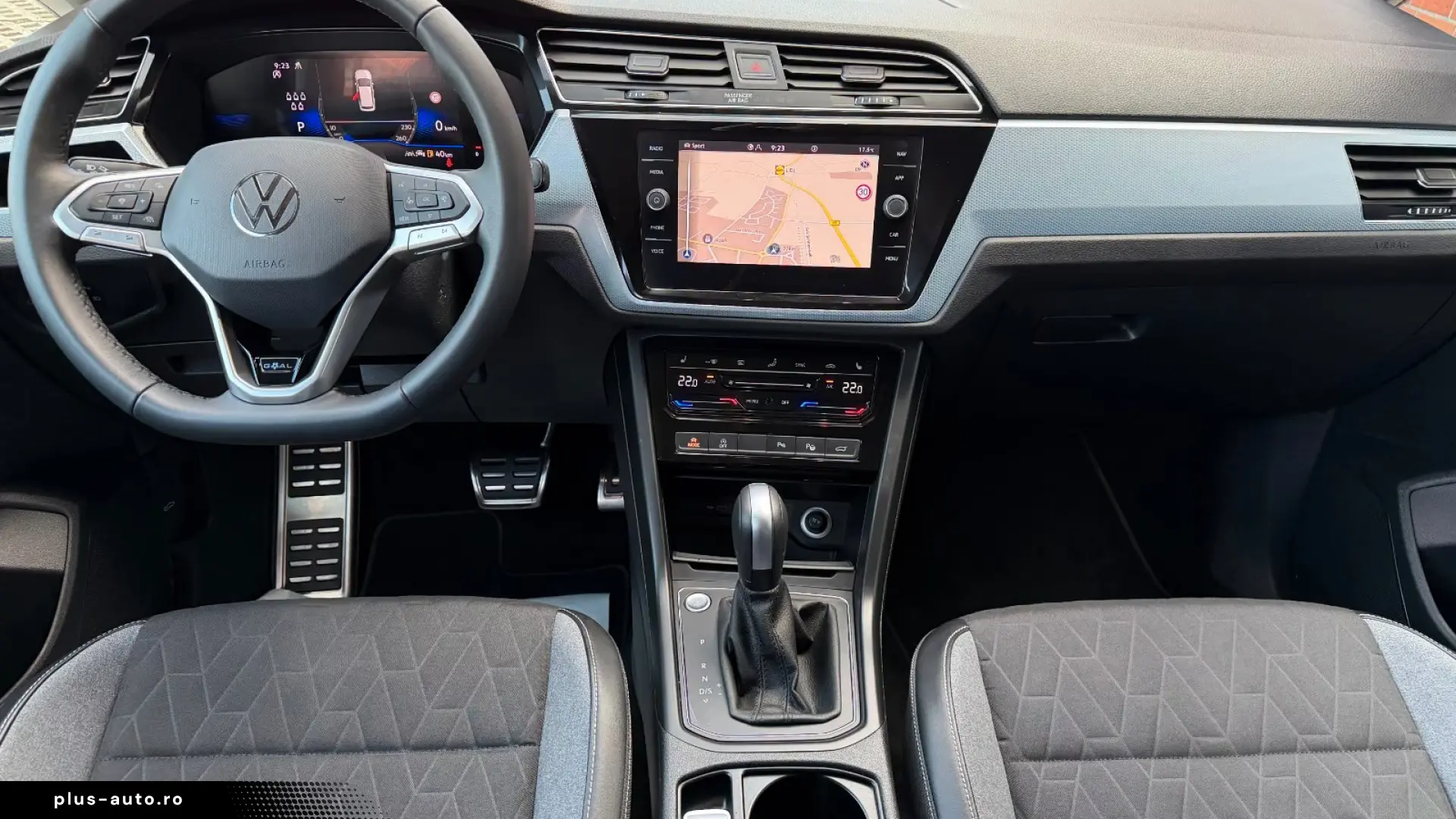 Volkswagen Touran GOAL 1.5 TSI DSG –