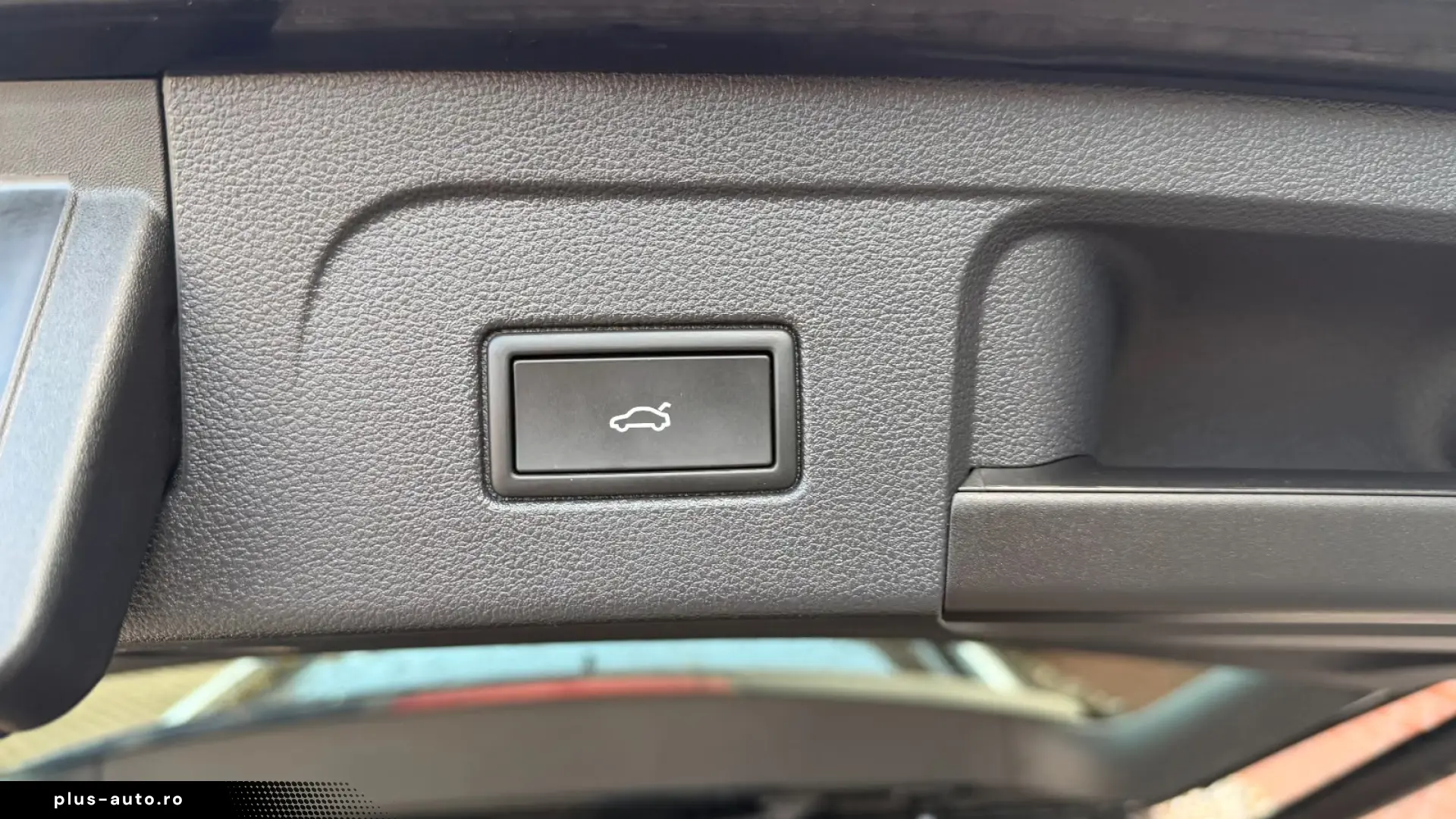 Volkswagen Touran GOAL 1.5 TSI DSG –